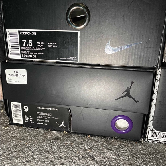 Jordan retro 11 Space jam 2016 - Picture 3 of 3